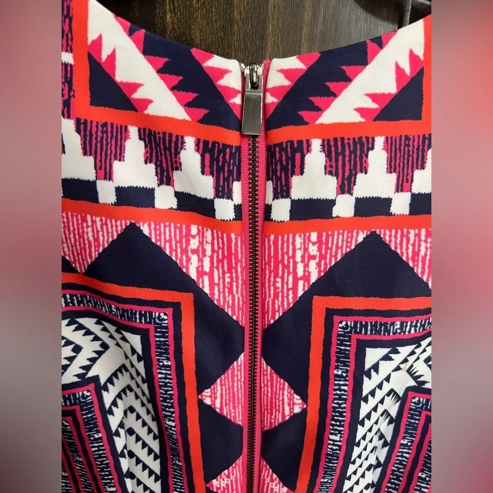 Vince Camuto Geometric Printed Bodycon Dress Sz 4 - Picture 9 of 11